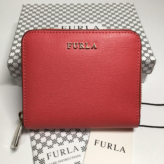 【2017年最新作】FURLA★折り財布 定価2.4万円 ROSA