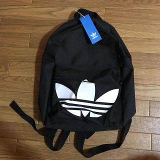 アディダス(adidas)の未使用★アディダス オリジナルス★ロゴ入り★黒リュック★定価４５００＋税(バッグパック/リュック)