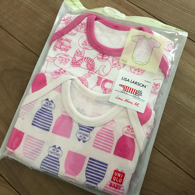 UNIQLO(ユニクロ)のユニクロ リサラーソン 新品 80 キッズ/ベビー/マタニティのベビー服(~85cm)(ロンパース)の商品写真