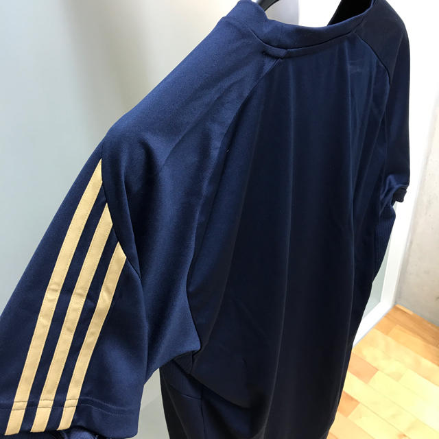 adidas(アディダス)の青山学院  アディダス コラボTシャツ Mサイズ メンズのトップス(Tシャツ/カットソー(半袖/袖なし))の商品写真