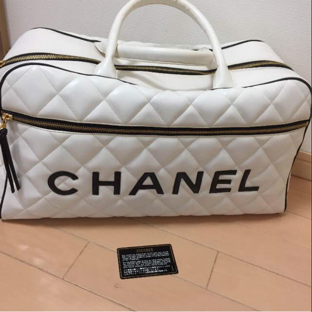 CHANEL(シャネル)の本物！レア シャネル  CHANEL  ボストンバッグ  バッグ 旅行マトラッセ レディースのバッグ(ボストンバッグ)の商品写真