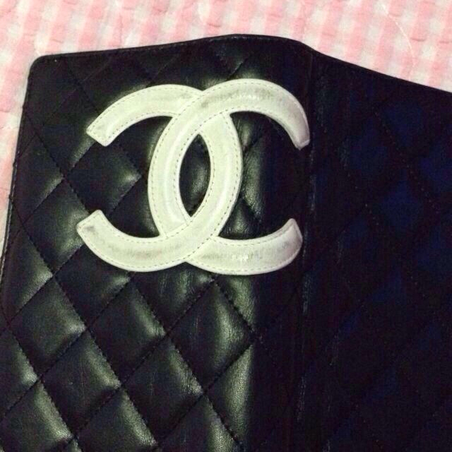 CHANEL(シャネル)のCHANEL♡長財布 レディースのファッション小物(財布)の商品写真