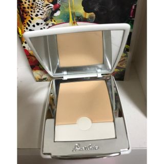 ゲラン(GUERLAIN)のゲラン ペルル ブラン ライドブースター コンパクト(ファンデーション)