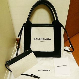 バレンシアガバッグ(BALENCIAGA BAG)のBALENCIAGA★キャンバストートxs(ショルダーバッグ)