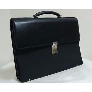 ジャンニヴェルサーチ(Gianni Versace)の正規良品 ヴェルサーチ ロック付ビジネスバッグ黒 ブリーフケース 書類鞄 メンズ(ビジネスバッグ)