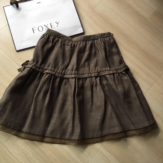 FOXEY(フォクシー)の♡極美品♡フォクシー ジュエルクラッシュ レディースのスカート(ひざ丈スカート)の商品写真