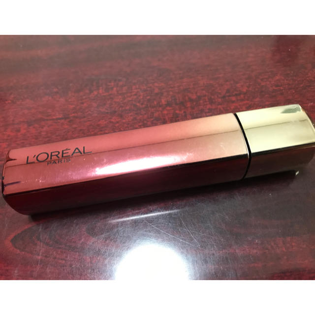 L'Oreal Paris(ロレアルパリ)のロレアルパリ ユイルカレス805 コスメ/美容のベースメイク/化粧品(リップグロス)の商品写真