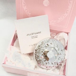 ジルスチュアート(JILLSTUART)の【新品未使用】ジルスチュアート クリスタルルーセントパウダー ギフトボックス入り(フェイスパウダー)