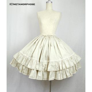 メタモルフォーゼタンドゥフィーユ(metamorphose temps de fille)の定価15,000円♡新品未使用タグ付き♡ミディアムフリルペチコート生成(ひざ丈スカート)