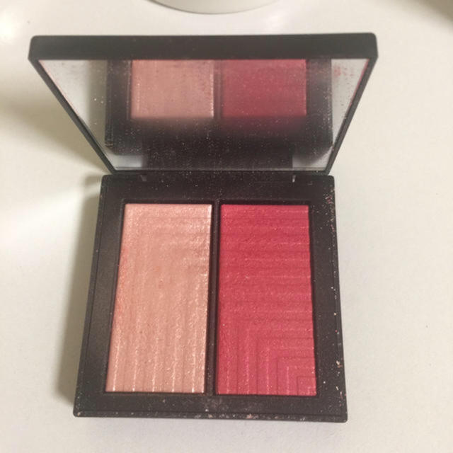 NARS(ナーズ)のADORATION コスメ/美容のベースメイク/化粧品(チーク)の商品写真