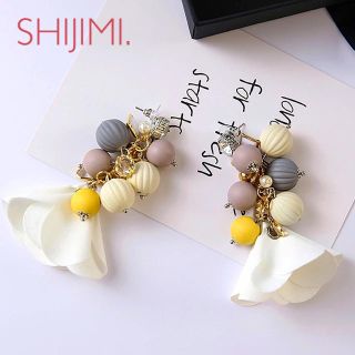 ディーホリック(dholic)の❁Import ピアス❁カラーポップ フラワー花ピアス♡cute お洒落 pop(ピアス)