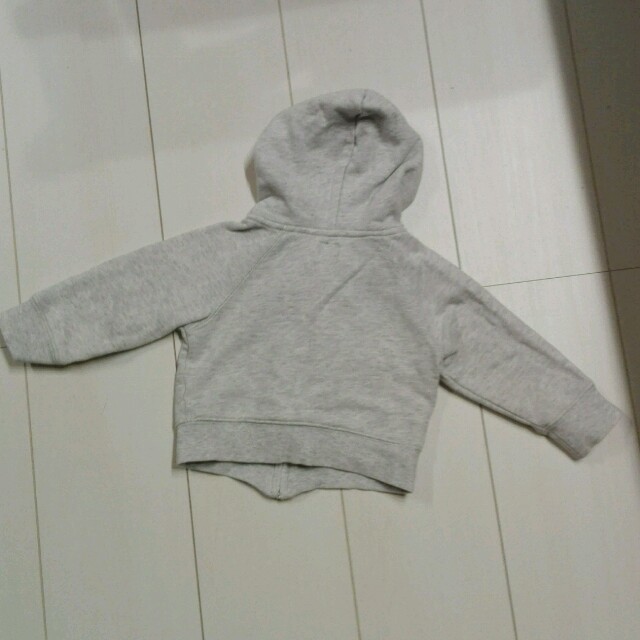 babyGAP(ベビーギャップ)のベビーギャップ❤パーカー　70　 保育園　 キッズ/ベビー/マタニティのベビー服(~85cm)(トレーナー)の商品写真