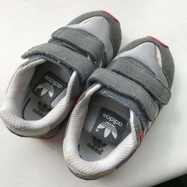 adidas(アディダス)のアディダス13センチ キッズ/ベビー/マタニティのベビー靴/シューズ(~14cm)(スニーカー)の商品写真