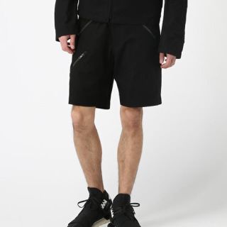 ワイスリー(Y-3)のLOVE様 専用 Y-3 M MULTIZIP SHORT(ショートパンツ)