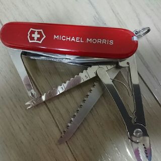 ビクトリノックス(VICTORINOX)のVICTORINOX マルチナイフセット新品

(調理器具)