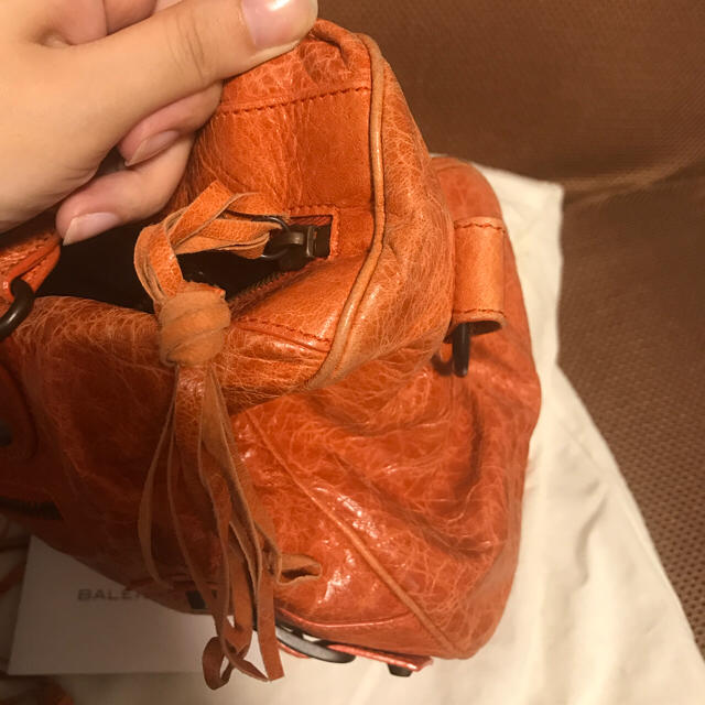 BALENCIAGA BAG(バレンシアガバッグ)の【正規品】バレンシアガバッグ ツィギー オレンジ レディースのバッグ(ハンドバッグ)の商品写真