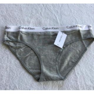 カルバンクライン(Calvin Klein)の【Calvin Klein】ショーツ　 ビキニ  グレー M(ショーツ)