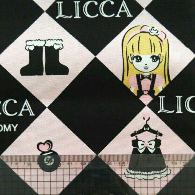 リカちゃん はぎれ 布  生地 ハンドメイド キャラクター ハギレ 人形 ハンドメイドの素材/材料(生地/糸)の商品写真