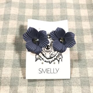 スメリー(SMELLY)の【最終値下げ‼︎】SMELLY☆花イヤリング(イヤリング)