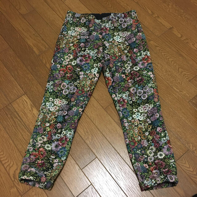 ゴブラン織り ボタニカル柄クロップドパンツ