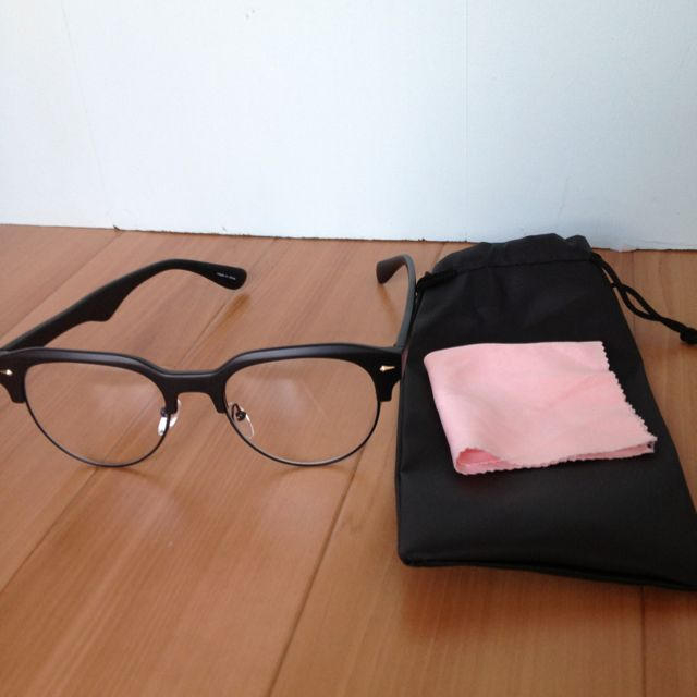 GRL(グレイル)のスタッズ伊達メガネ レディースのファッション小物(サングラス/メガネ)の商品写真