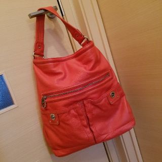 マークバイマークジェイコブス(MARC BY MARC JACOBS)の美品 MARC BY MARC JACOBS ﾚｻﾞｰｼｮﾙﾀﾞｰﾊﾞｯｸﾞ(ショルダーバッグ)