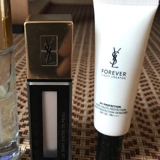 イヴサンローランボーテ(Yves Saint Laurent Beaute)のYSLのベースとファンデーションのセット売り(化粧下地)