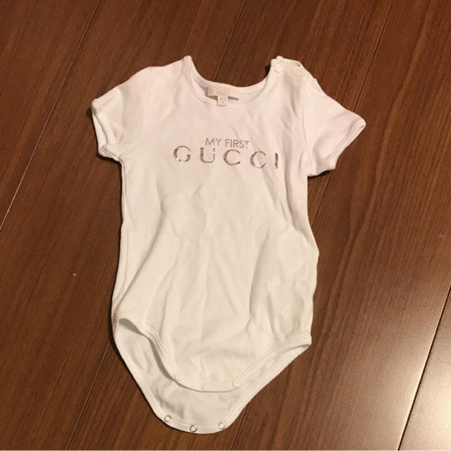 Gucci(グッチ)のGUCCI ベビーロンパース キッズ/ベビー/マタニティのベビー服(~85cm)(ロンパース)の商品写真