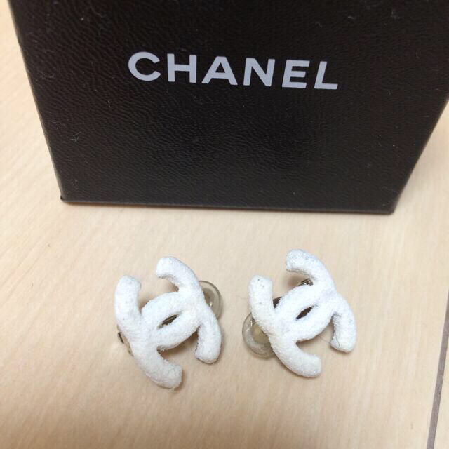 CHANEL(シャネル)のkanna様専用 レディースのアクセサリー(イヤリング)の商品写真