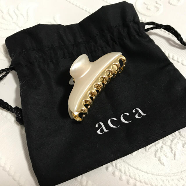 acca(アッカ)のacca pearl white レディースのヘアアクセサリー(バレッタ/ヘアクリップ)の商品写真