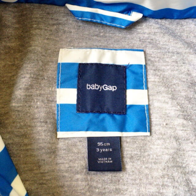 babyGAP(ベビーギャップ)のbabyGAP/ウィンドブレーカー95㎝ キッズ/ベビー/マタニティのキッズ服男の子用(90cm~)(ジャケット/上着)の商品写真