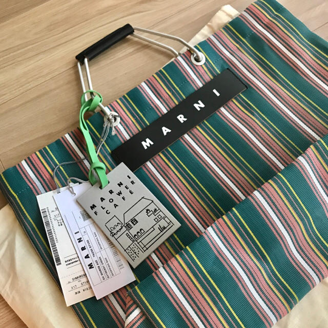 Marni - 新品タグ付☆マルニフラワーカフェ ストライプ バッグ