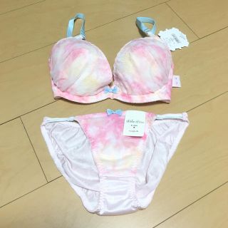 新品ブラショーツセット(ブラ&ショーツセット)