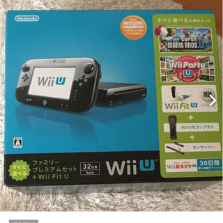 ウィーユー(Wii U)の新品同様WiiUプレミアムセット クロ黒 wiiファミリーセット(家庭用ゲーム機本体)
