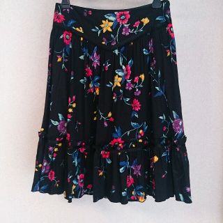 ジルスチュアート(JILLSTUART)のジル・スチュワート☆花柄スカート(ひざ丈スカート)