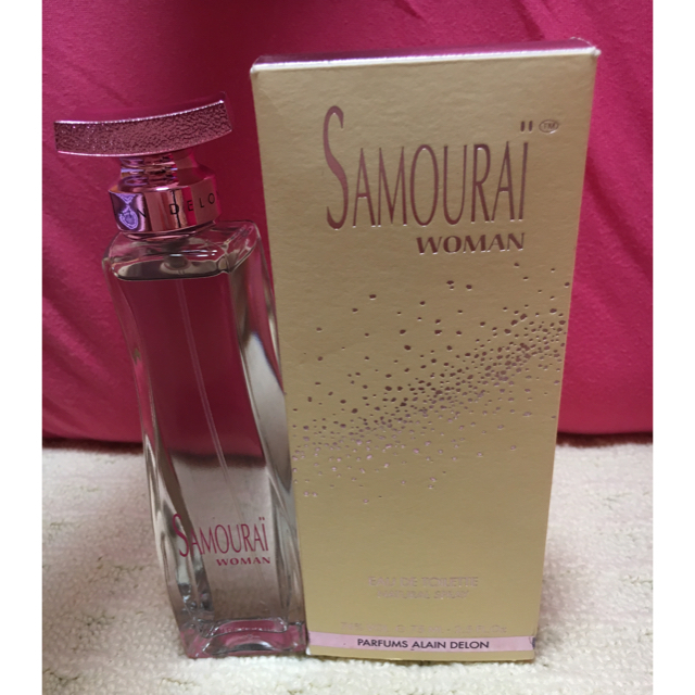 SAMOURAI(サムライ)のサムライウーマンオードトワレ コスメ/美容の香水(香水(女性用))の商品写真