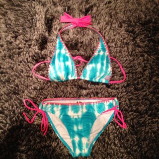 ビラボン(BILLABONG)のBILLABONGビキニ！(水着)