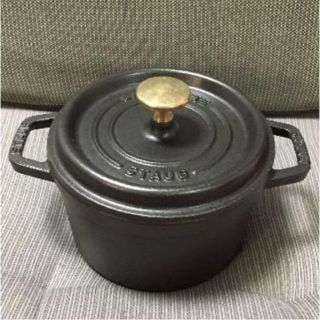 ストウブ(STAUB)の廃番 旧型 ストウブ 16cm 1.4L ラウンドブラック staub USED(調理道具/製菓道具)