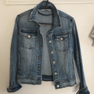 ザラ(ZARA)のダメージジーンズジャケット ザラ 秋 ショート丈(Gジャン/デニムジャケット)