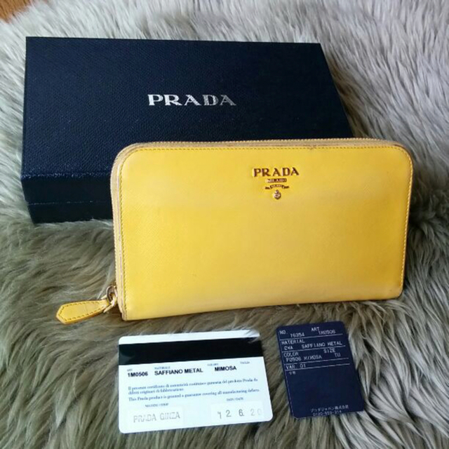 PRADA(プラダ)のRaccoon様専用 レディースのファッション小物(財布)の商品写真