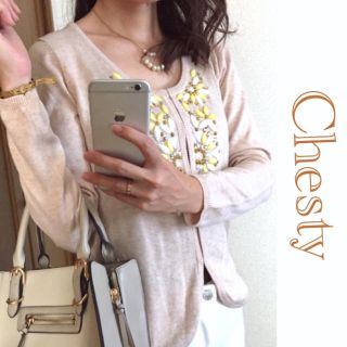 チェスティ(Chesty)の【美品】chesty♡ビジュー付き カーディガン。♪:*°(カーディガン)