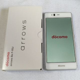 フジツウ(富士通)のSIMフリー docomo arrows Be F-05J ホワイト 新品(スマートフォン本体)