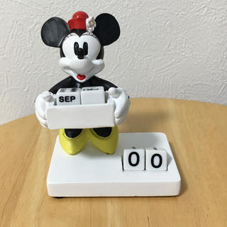 ディズニー(Disney)のミニーマウス置物型卓上カレンダー(置物)