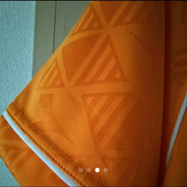 DIADORA(ディアドラ)の新品未使用タグ付き未開封 ディアドラ ジャガードゲームシャツ オレンジ Ｏ スポーツ/アウトドアのサッカー/フットサル(ウェア)の商品写真