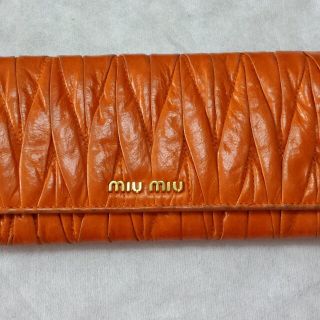 ミュウミュウ(miumiu)のmiumiu★長財布(財布)