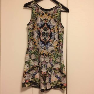 ザラ(ZARA)のzara ロンパース オールインワン 花柄 フラワー sサイズ(オールインワン)