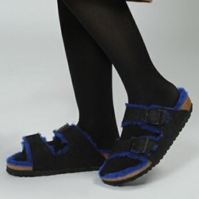 BIRKENSTOCK(ビルケンシュトック)の【Boogie様専用】BIRKENSTOCK  アリゾナ 黒×青 37 レディースの靴/シューズ(サンダル)の商品写真