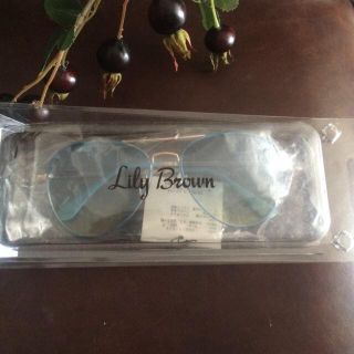 リリーブラウン(Lily Brown)のリリーブラウン水色ティアードロップ(サングラス/メガネ)