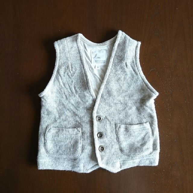 babyGAP(ベビーギャップ)の I.ve イブ ベスト Ｓサイズ(80cm) キッズ/ベビー/マタニティのベビー服(~85cm)(その他)の商品写真