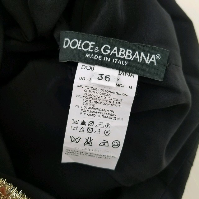 DOLCE&GABBANA(ドルチェアンドガッバーナ)のDOLCE&GABBANA♡ゴールドツイードワンピース レディースのワンピース(ひざ丈ワンピース)の商品写真